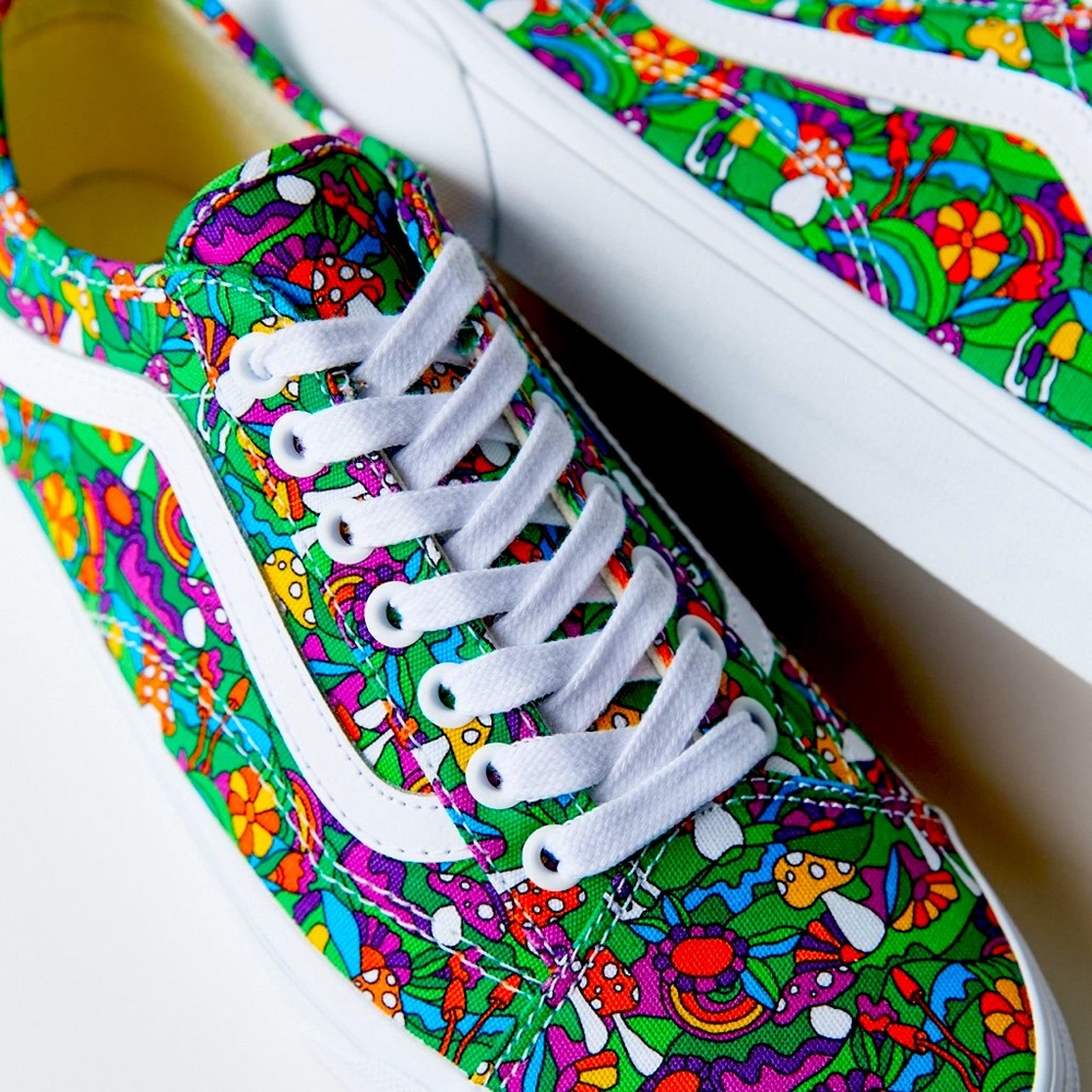 NIB Mushroom Old Skool Tapered Vans